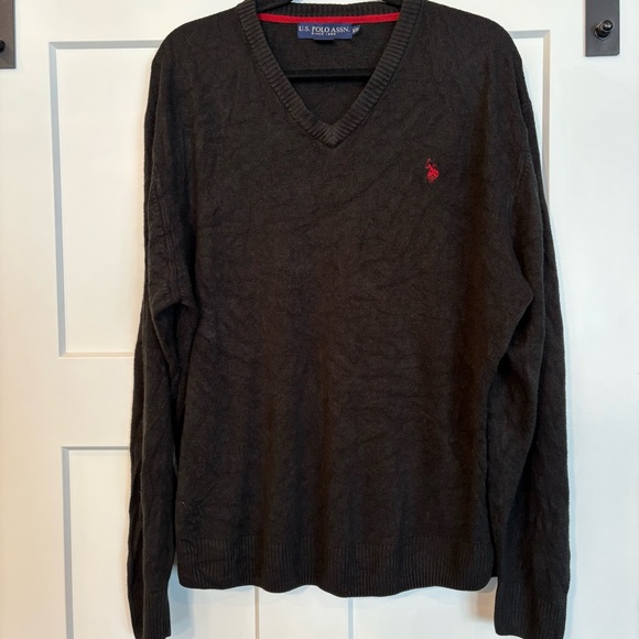 U.S. Polo Assn. Black V Neck Sweater with Logo Red - Picture 1 of 4